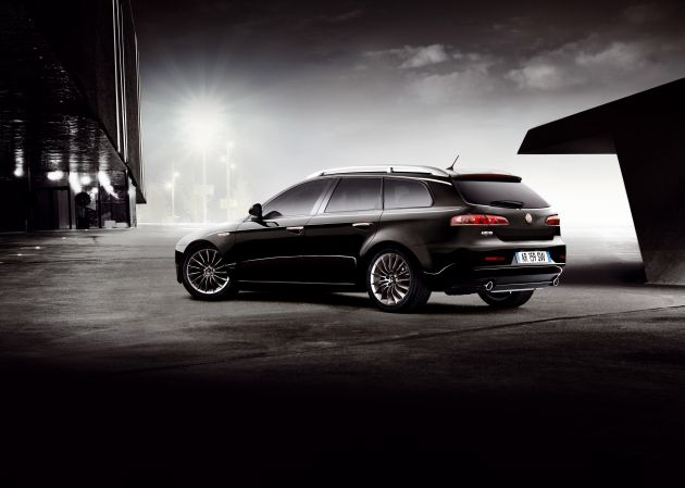 Alfa Romeo 159 Modell 2011:
IMAGE 021