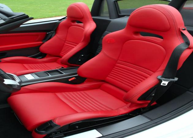 Alfa 8C Spider:
Alfa 8C Spider