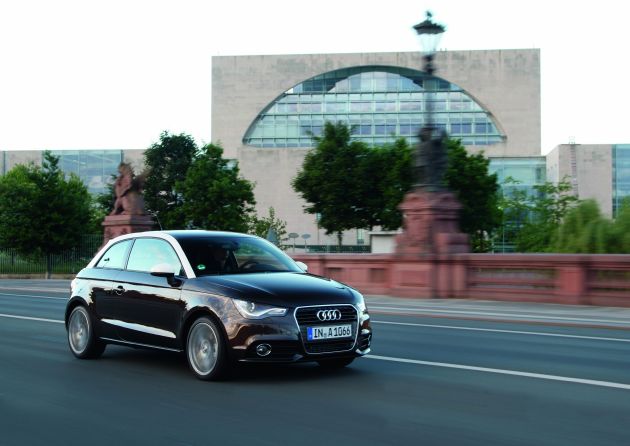Audi A1 2010:
A1100443