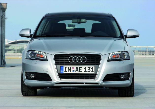 Audi A3 :
A3080016