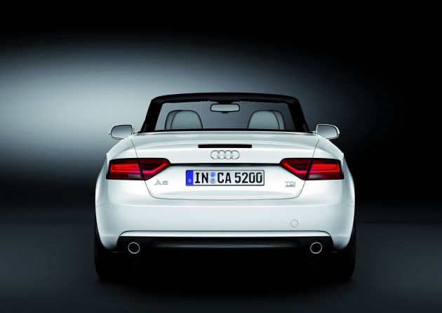 Audi A5 Cabriolet:
A5C110016