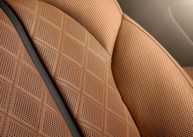 Audi A8 Exclusive Concept:
Audi A8 Exclusive Concept