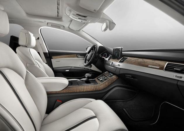 Audi A8 L W12:
Audi A8 L W12