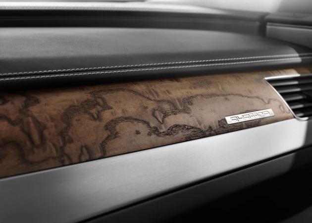 Audi A8 L W12:
Audi A8 L W12