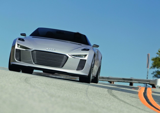 Audi e-tron Spyder:
Audi e-tron Spyder
