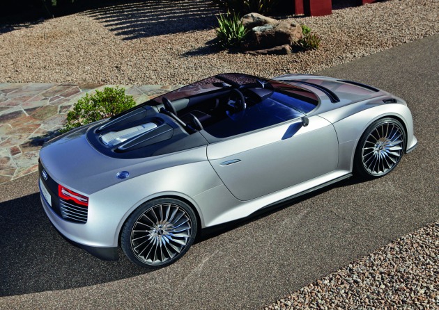 Audi e-tron Spyder:
Audi e-tron Spyder