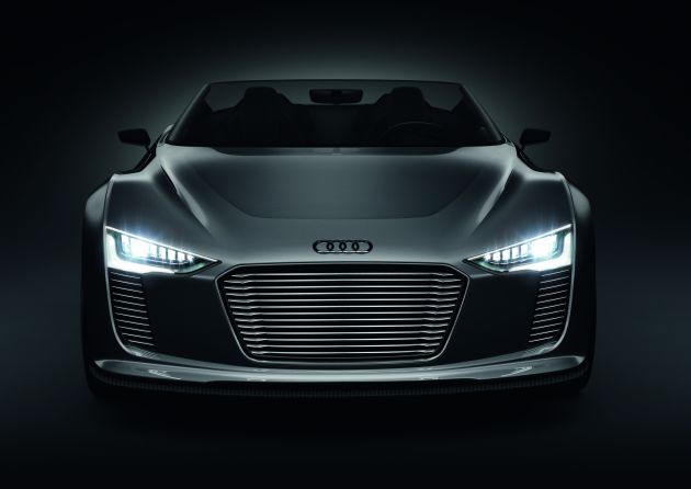 Audi e-tron Spyder:
P100010