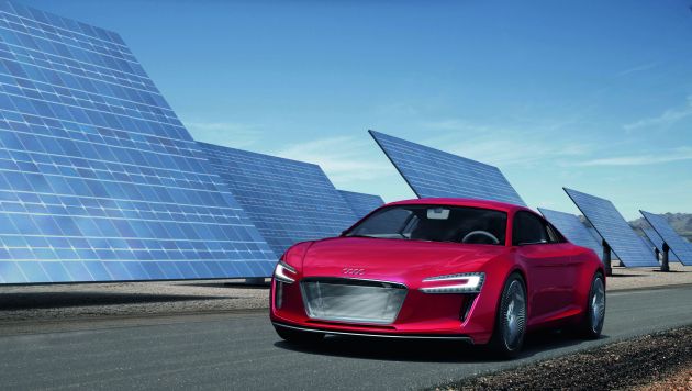 Audi e-tron:
F090001