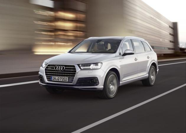 Audi Q7 :
Audi Q7 
