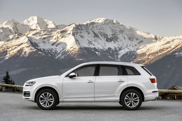 Audi Q7:
Audi Q7