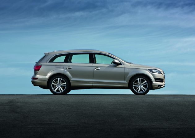 Audi Q7 :
Q7100040