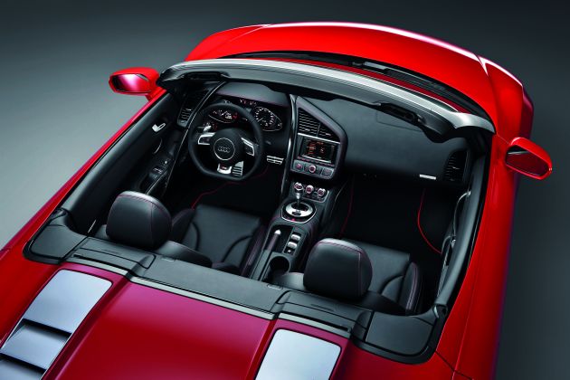Audi R8 Spyder V10:
Audi R8 Spyder V10