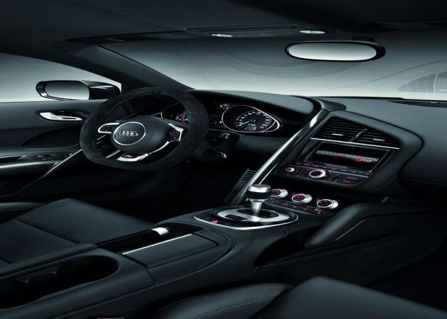 Audi R8 V10 plus:
Audi R8 V10 plus