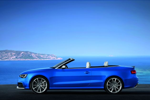 Audi RS5 Cabriolet:
Audi RS5 Cabriolet
