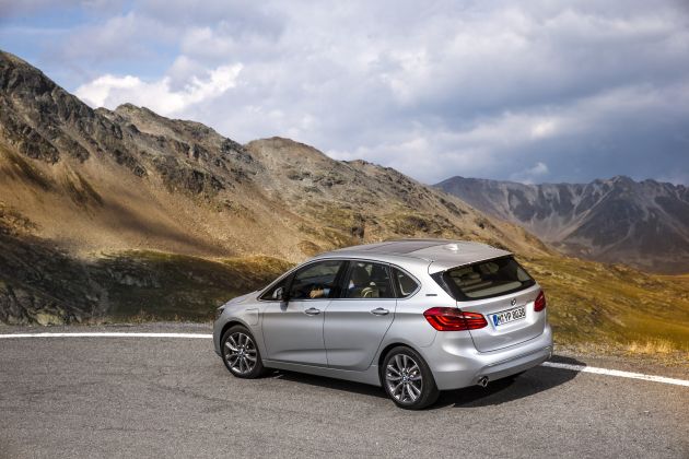 BMW 225xe:
BMW 225xe
