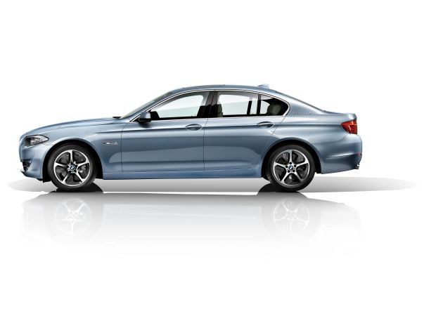 BMW Active Hybrid 5:
P90081504