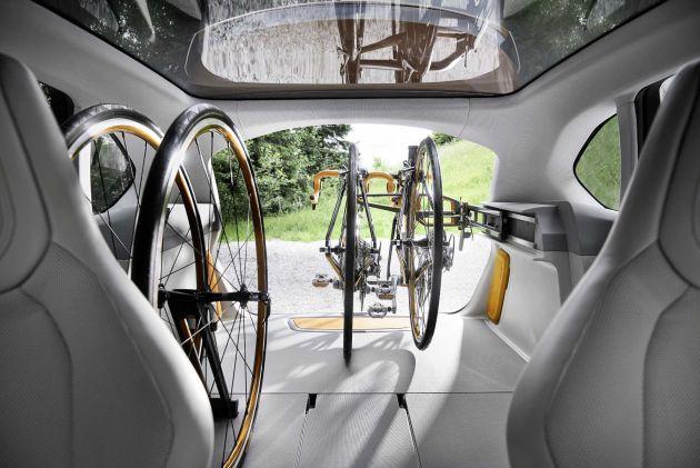 BMW Concept Active Tourer Outdoor :
BMW Concept Active Tourer Outdoor 