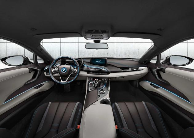 BMW i8 :
BMW i8 
