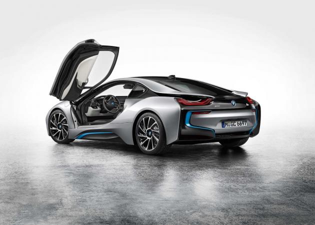 BMW i8:
BMW i8
