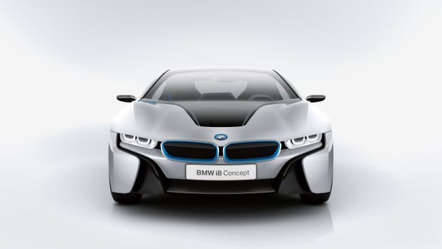 BMW i8 Concept:
P90080223
