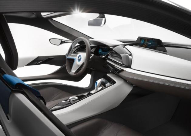 BMW i8 Concept:
P90081735