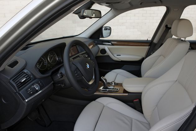 BMW X3 2010 :
P90068075