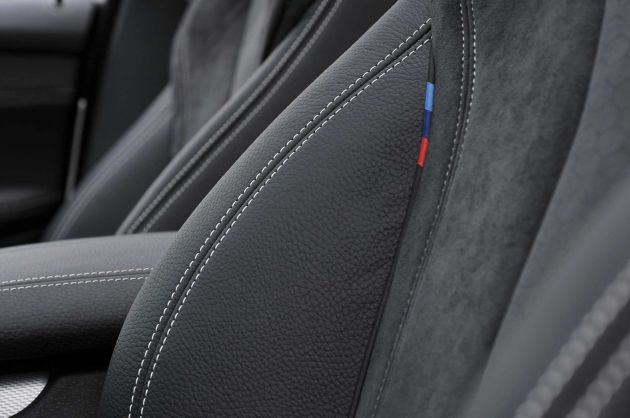 BMW X5 M50d:
BMW X5 M50d