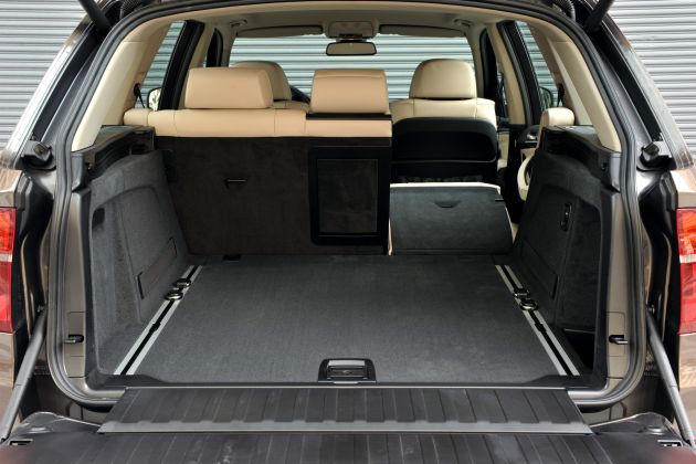 BMW X5 neu 2010:
P90059660