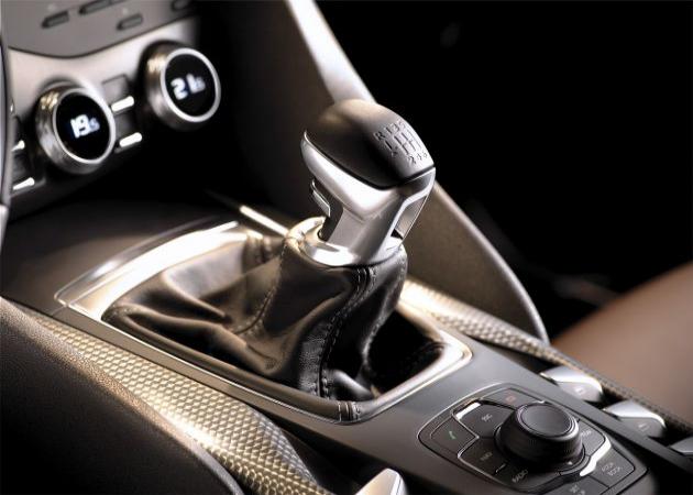 Citroen DS5:
Citroen DS5