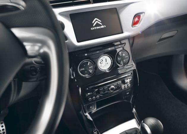 Citroen DS3 :
Citroen DS3