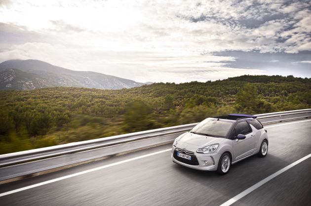 Citroen DS3 Cabriolet:
Citroen DS3 Cabriolet 