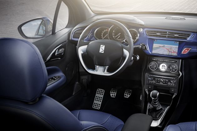 Citroen DS3 Cabriolet:
Citroen DS3 Cabriolet 