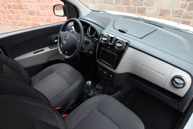 Dacia Lodgy:
Dacia Loggy