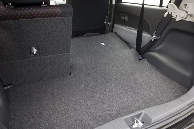 Daihatsu Sirion :
Daihatsu Sirion 