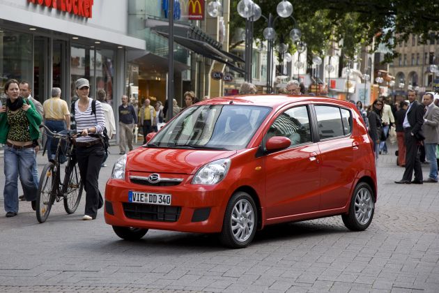 Daithatsu Cuore:
Daithatsu Cuore 