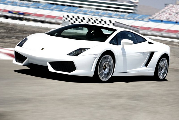 Lamborghini Gallardo LP 560-4:
Lamborghini Gallardo LP 560-4 1