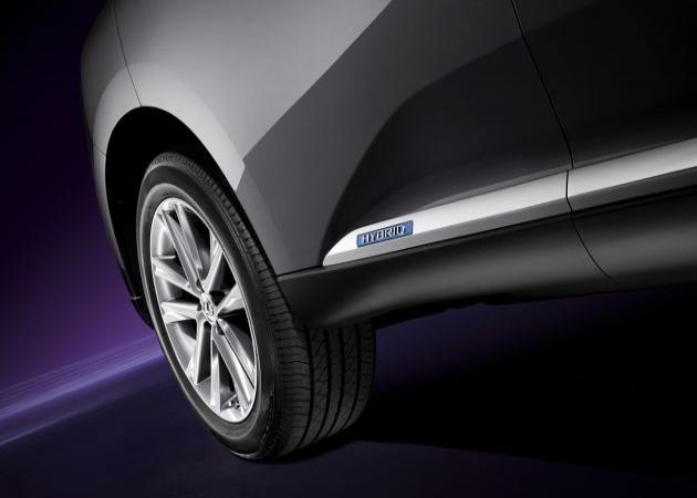 Lexus RXH 450:
Lexus RXH 450