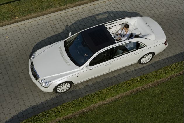 Maybach Landaulet:
Maybach Landaulet 240 2007