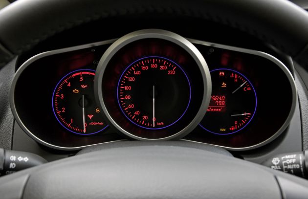 Mazda CX-7:
Mazda CX-7 