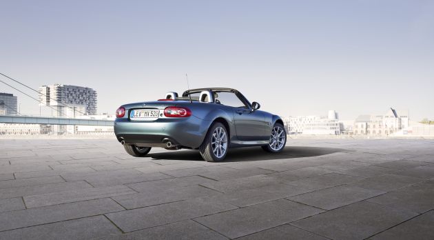 Mazda MX5:
Mazda MX5 