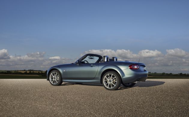 Mazda MX5:
Mazda MX5 