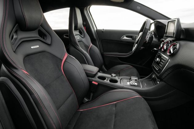 Mercedes Benz A45 AMG :
Mercedes Benz A45 AMG 