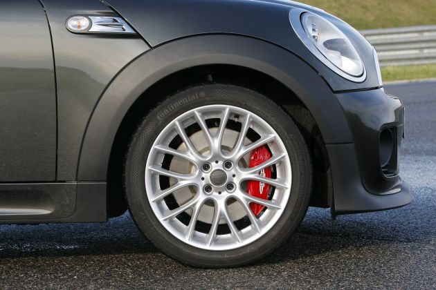 Mini Coupé:
P90077627