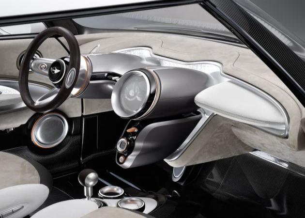 Mini Rocket Man Concept:
P90072976