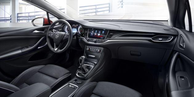 Opel Astra 2015:
Opel Astra