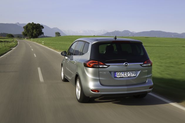 Opel Zafira Tourer :
Opel Zafira Tourer 
