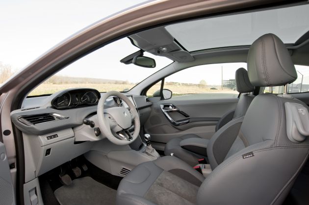 Peugeot 208:
Peugeot 208