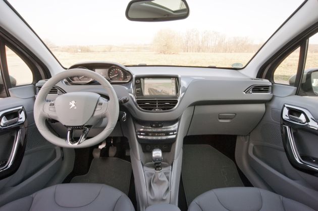 Peugeot 208:
Peugeot 208