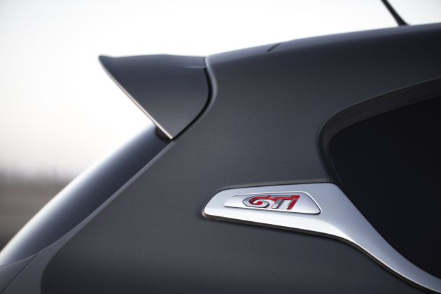 Peugeot 208 GTi:
Peugeot 208 GTi