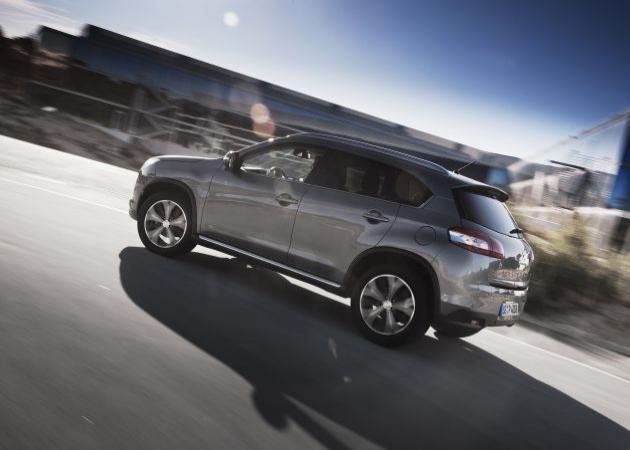 Peugeot 4008:
Peugeot 400816